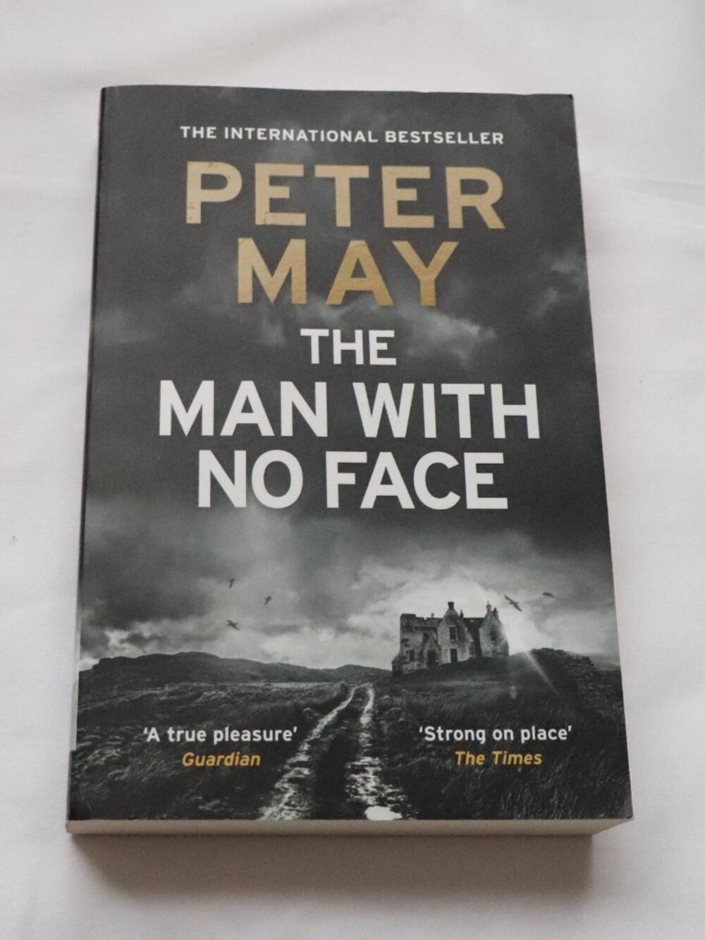 The Man With No Face by Peter‎ May | Thriller | Crime | Political | Fiction